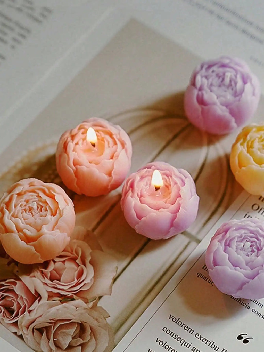 Juego de 4 velas aromáticas de rosas hechas a mano, velas con aroma a ramo hechas a mano, decoración para el hogar, ideales como regalo de San Valentín.