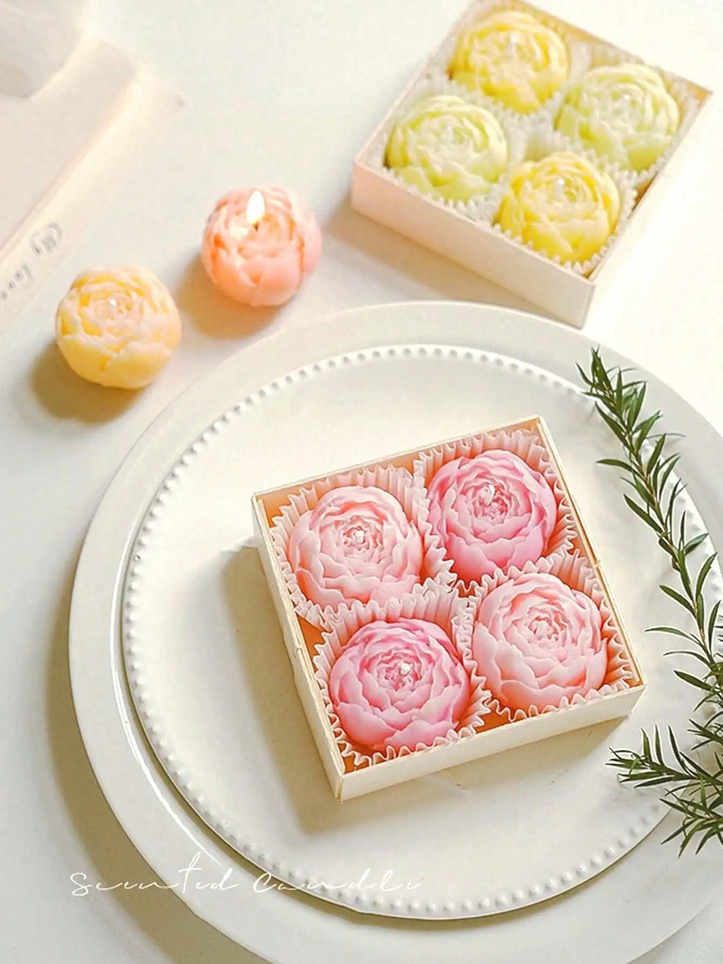 Juego de 4 velas aromáticas de rosas hechas a mano, velas con aroma a ramo hechas a mano, decoración para el hogar, ideales como regalo de San Valentín.
